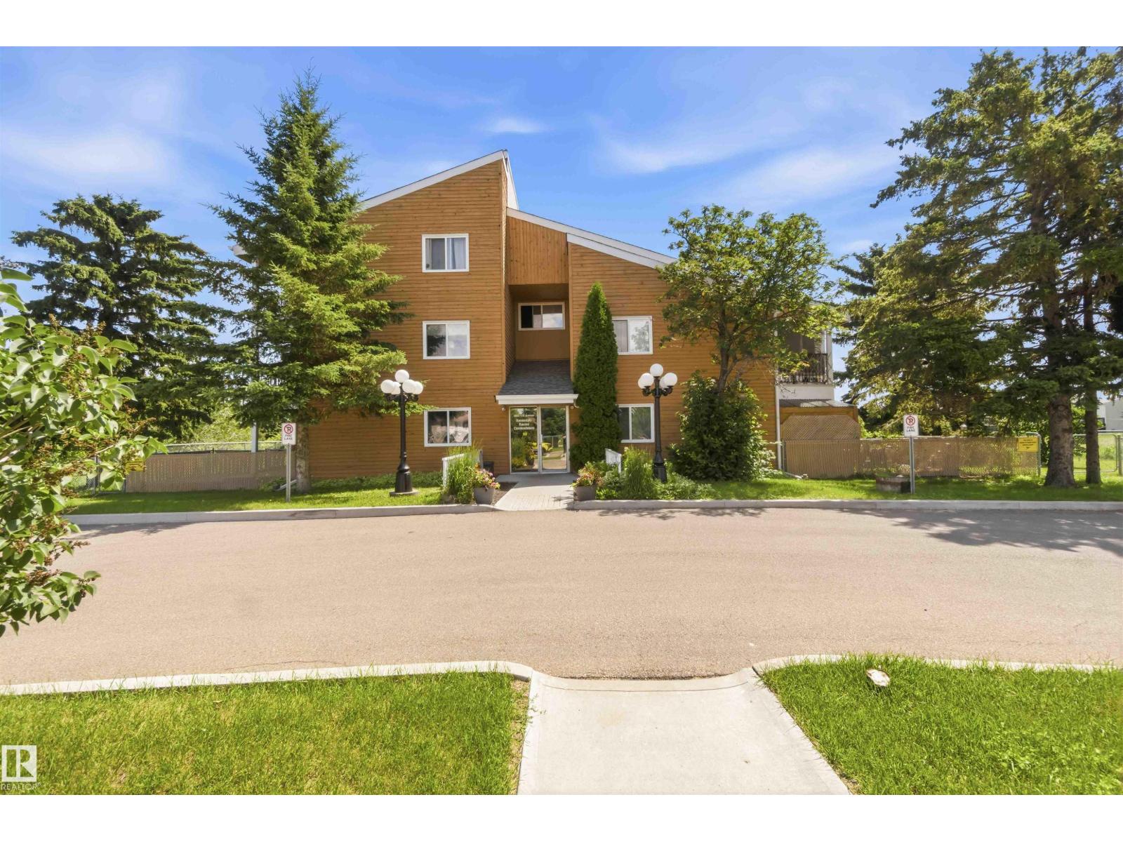 #204 4601 131 AV NW - 1