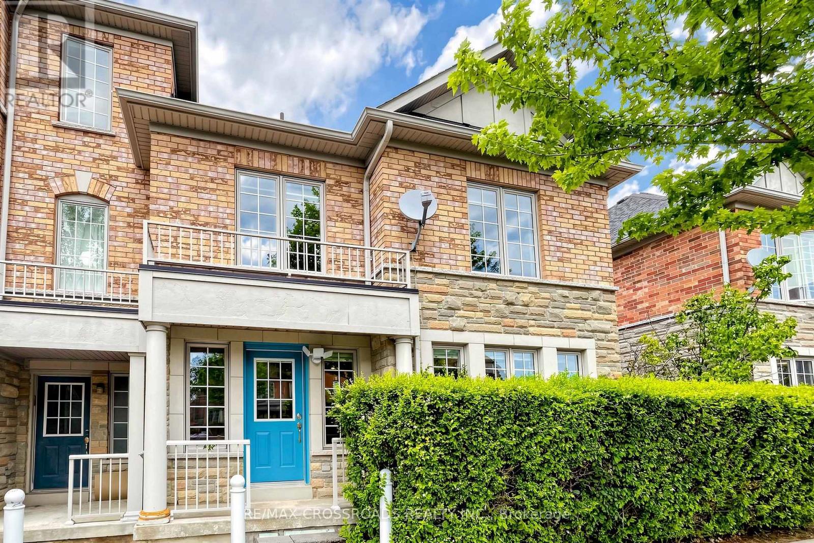 41 PRINCE CHARLES WAY - 21