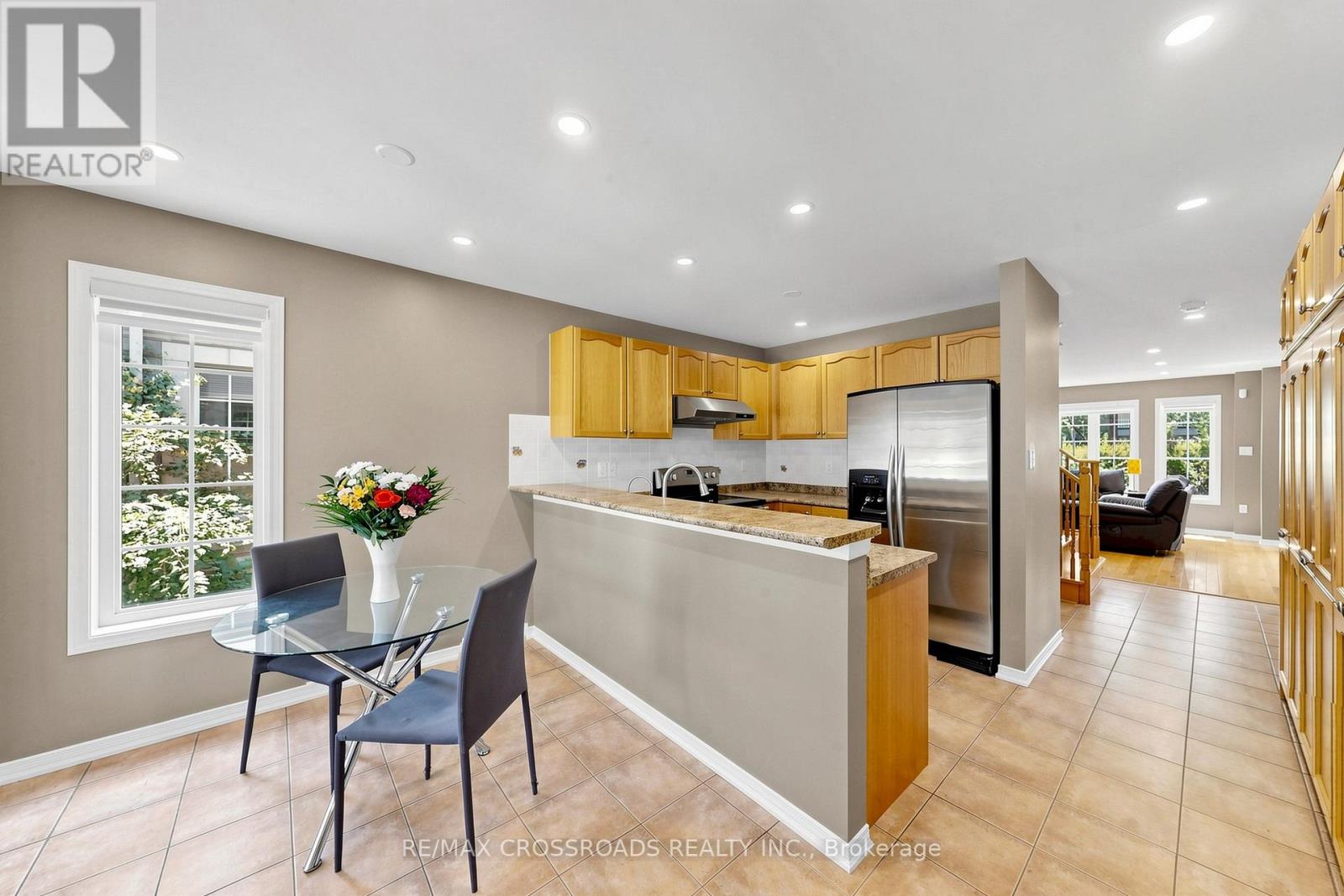 41 PRINCE CHARLES WAY - 5
