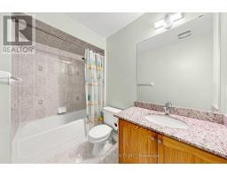 41 Prince Charles Way, Markham, ON L6C0B4 Photo 19