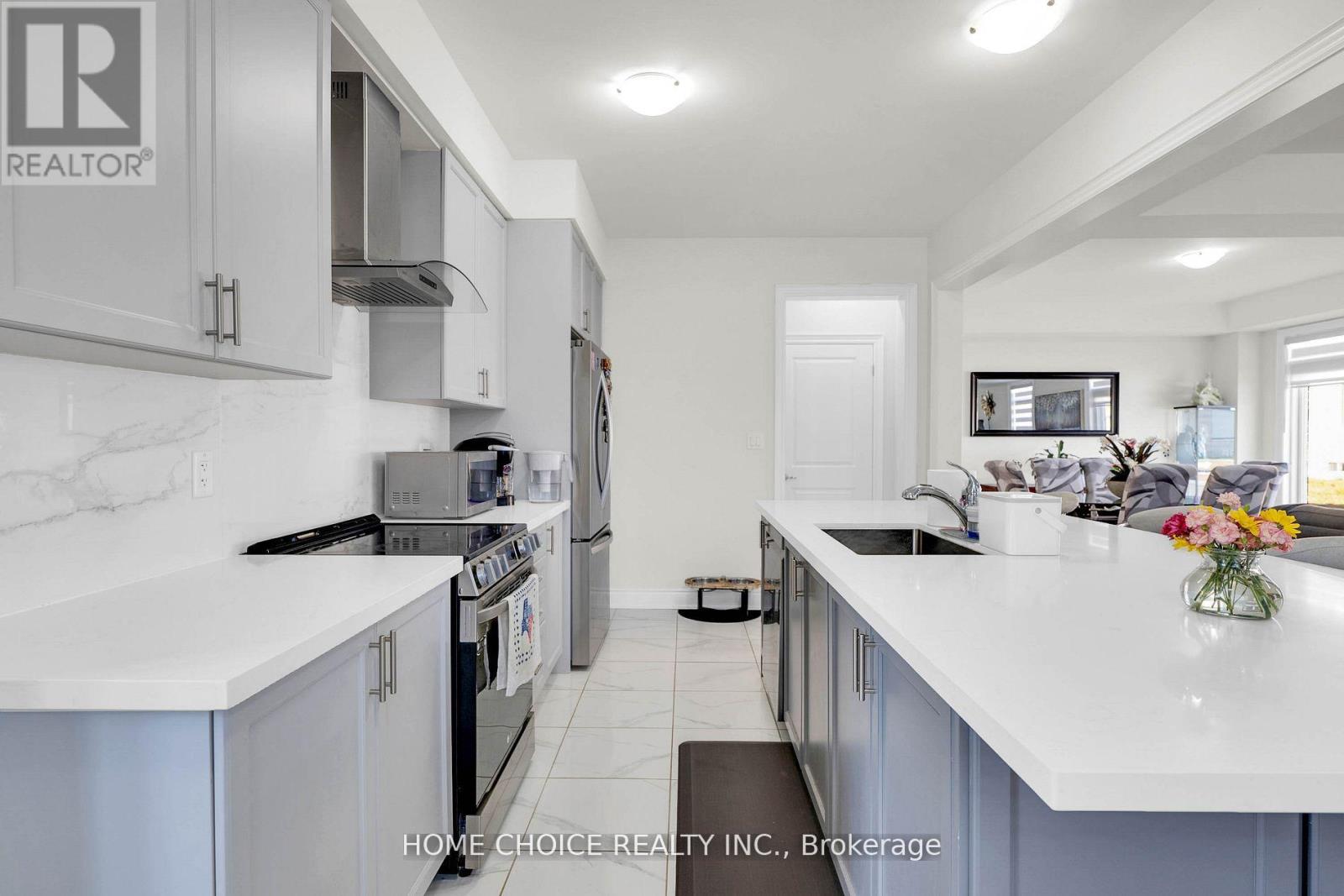 22 LUDLOW DRIVE E - 10