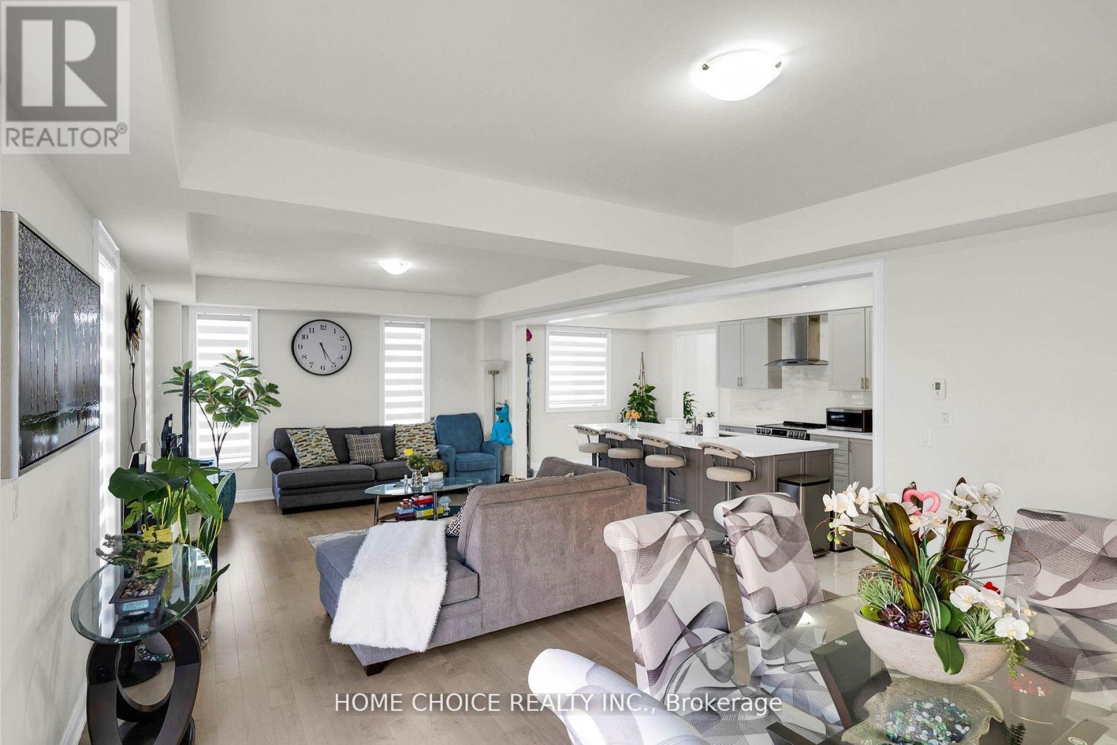 22 LUDLOW DRIVE E - 15