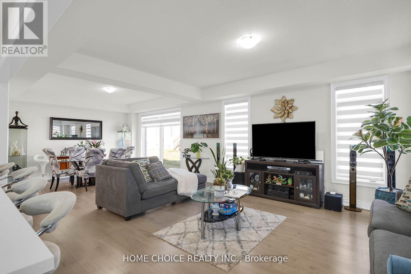 22 LUDLOW DRIVE E - 17