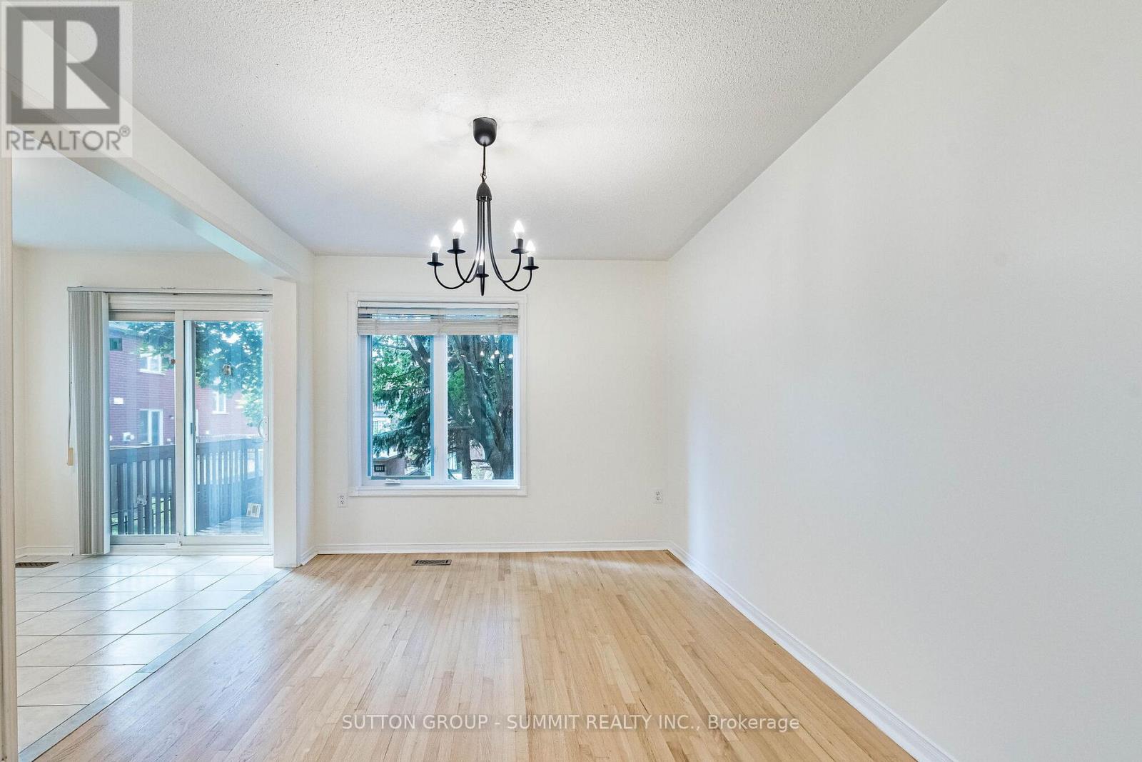 #63 1591 SOUTH PARADE COURT - 19