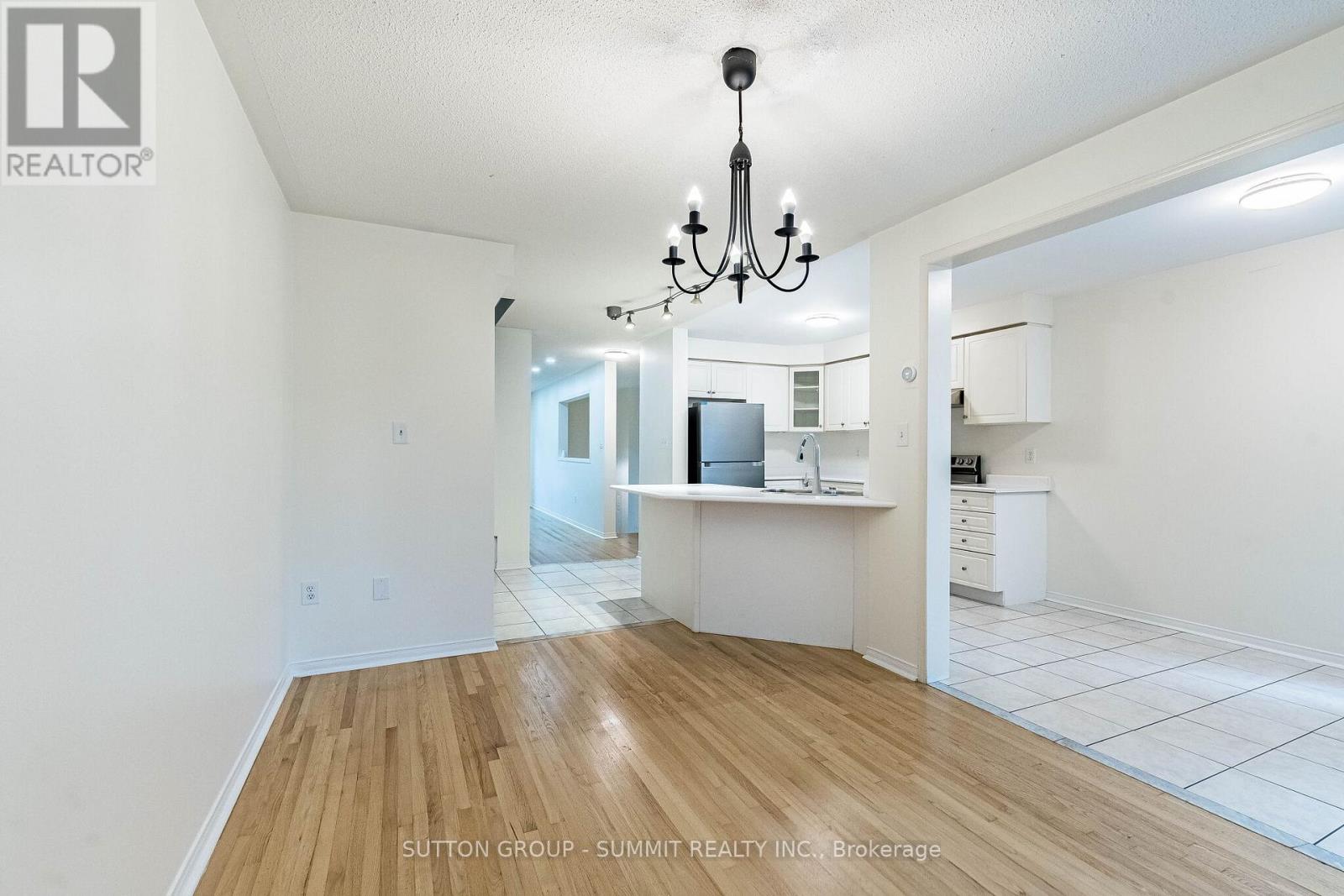 #63 1591 SOUTH PARADE COURT - 20