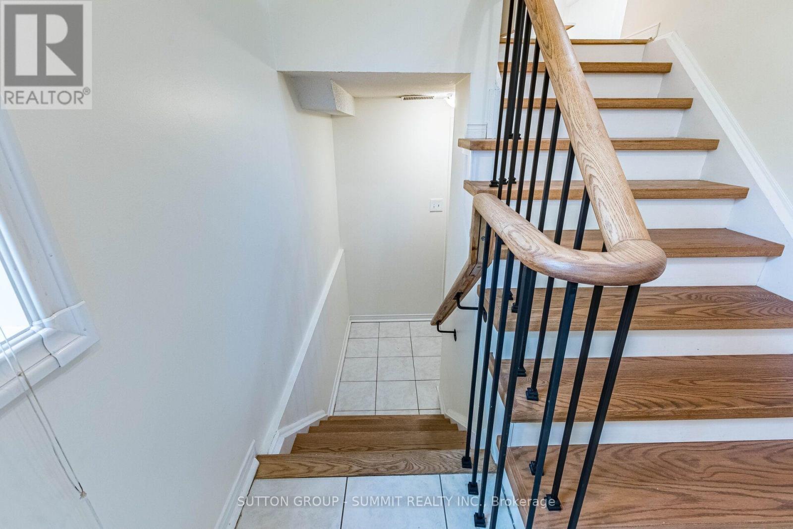 #63 1591 SOUTH PARADE COURT - 31