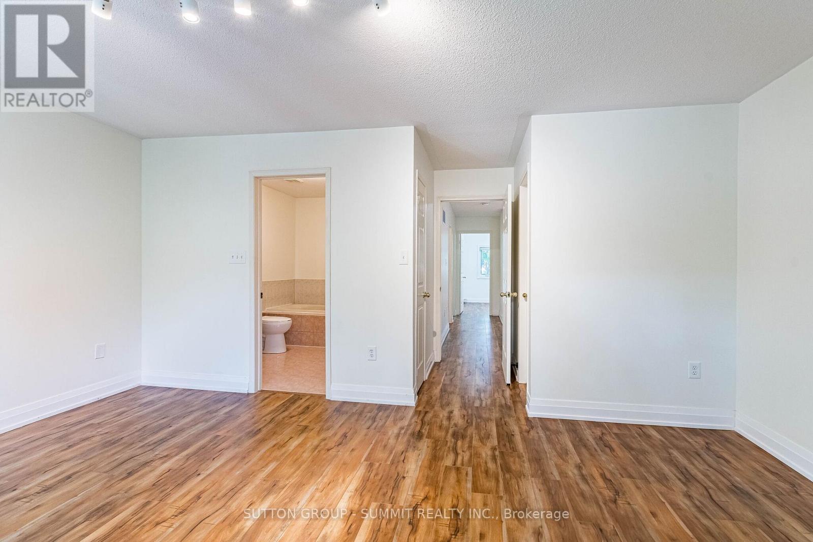 #63 1591 SOUTH PARADE COURT - 33