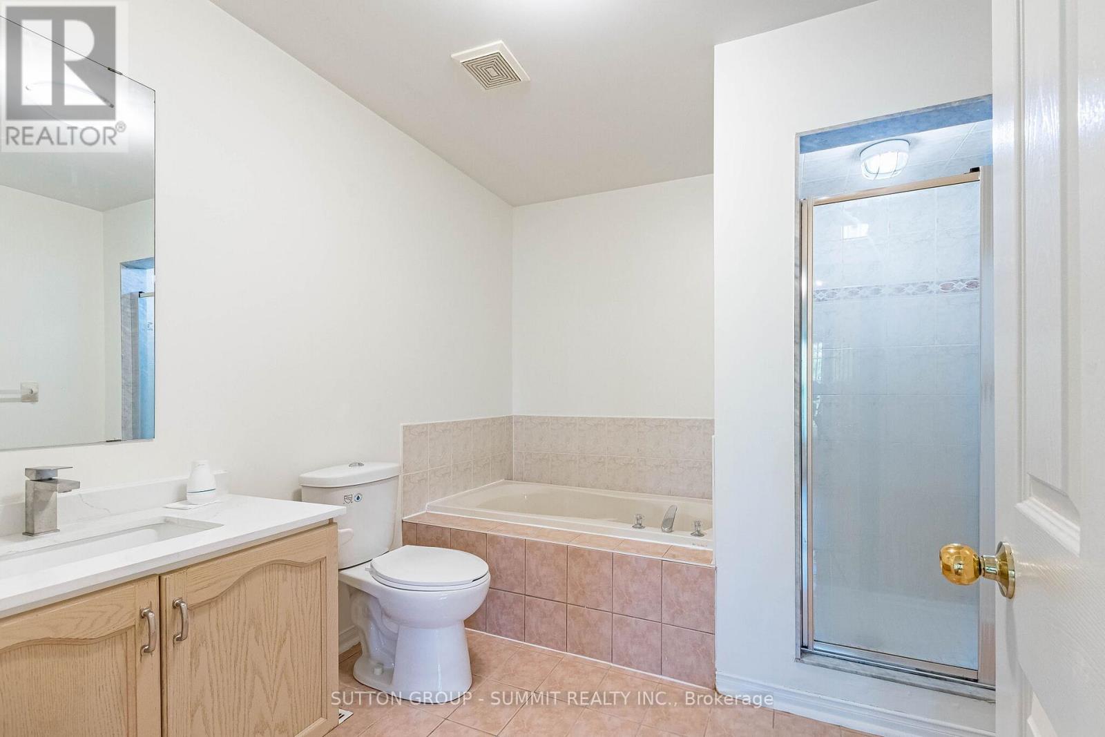 #63 1591 SOUTH PARADE COURT - 34
