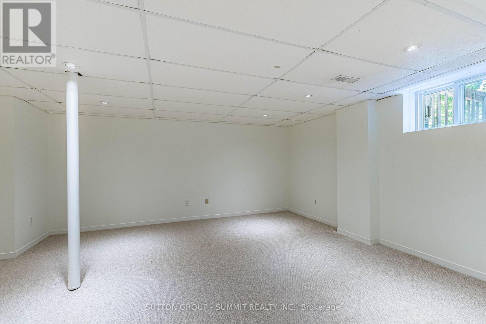 #63 1591 SOUTH PARADE COURT - 46