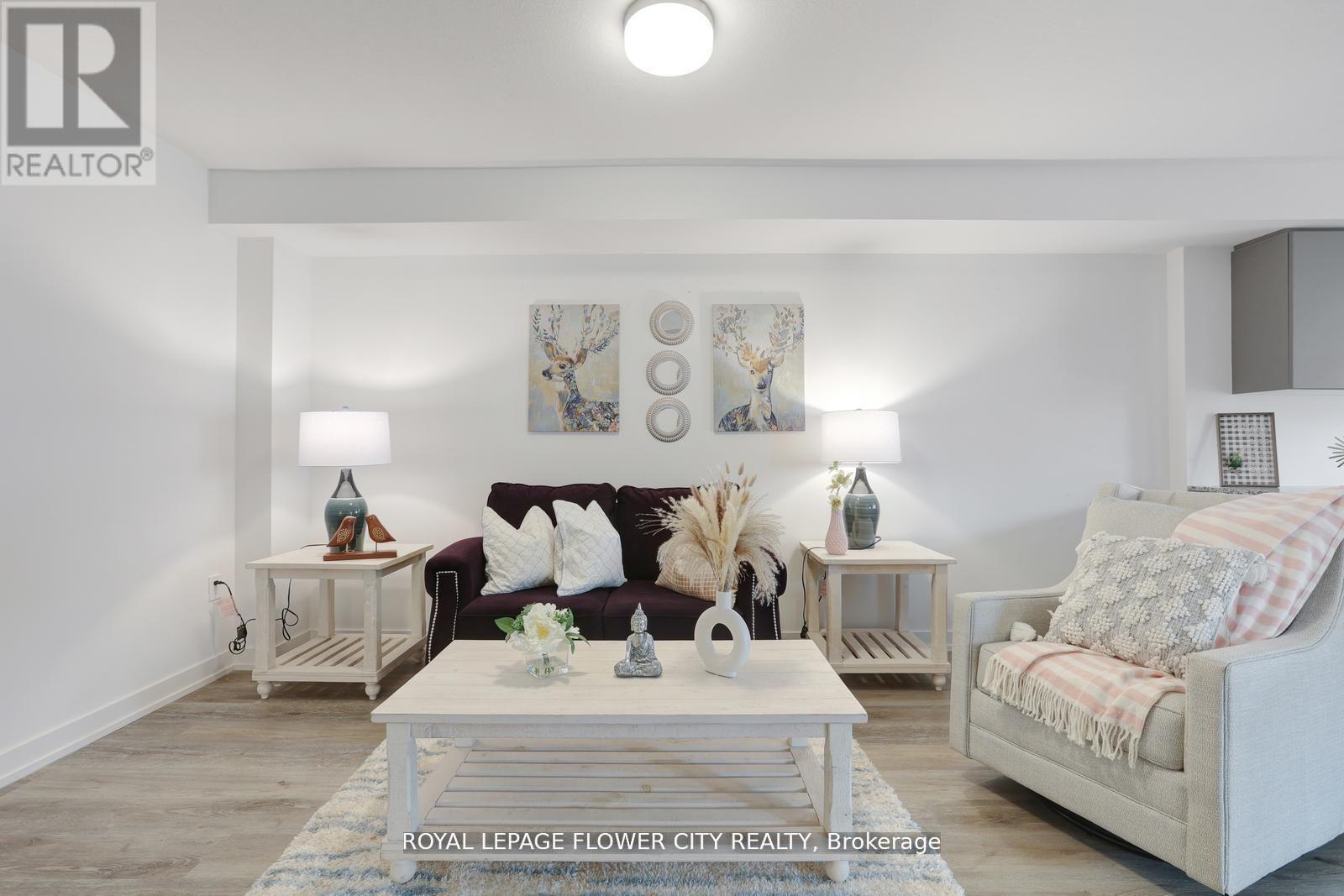 #16 205 WEST OAK TRAIL - 12