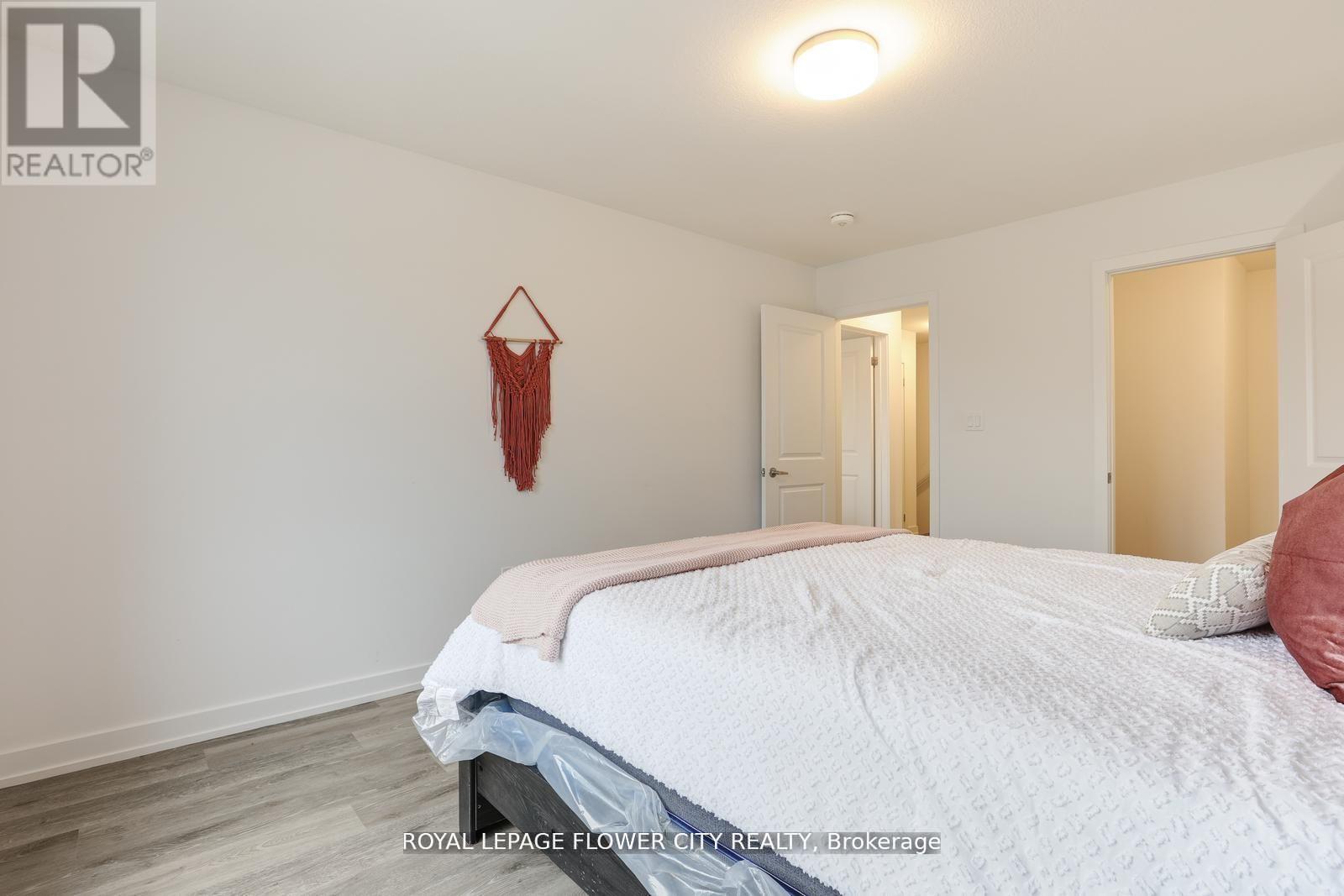 #16 205 WEST OAK TRAIL - 19