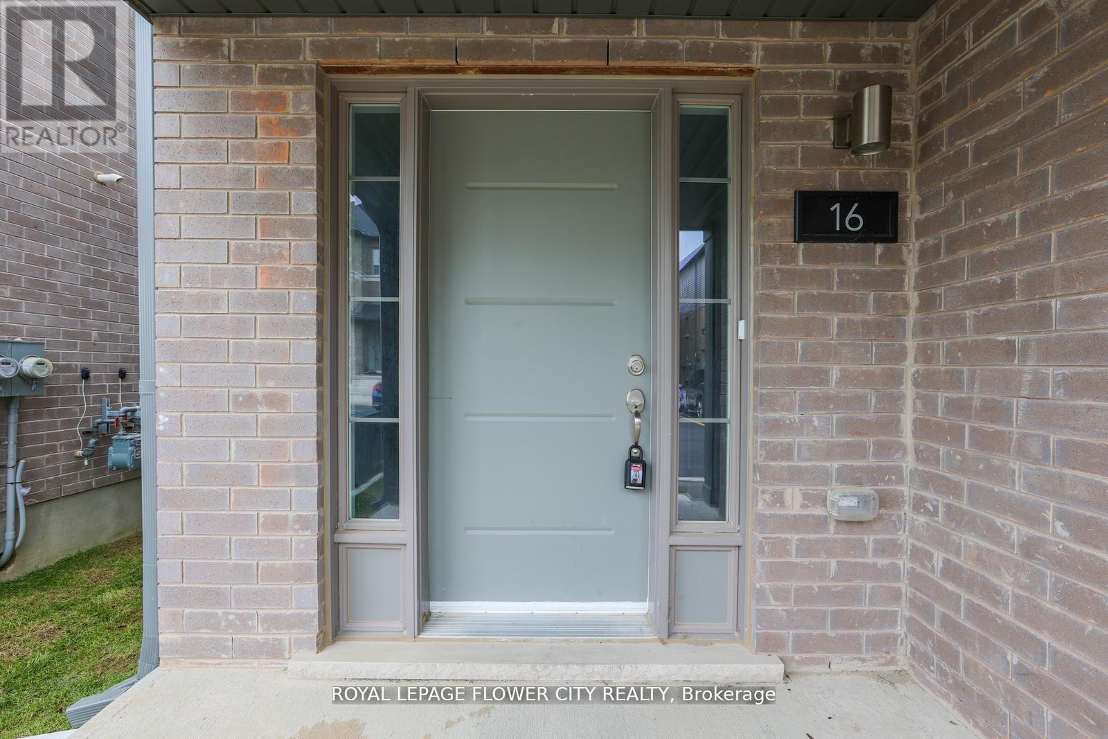 #16 205 WEST OAK TRAIL - 4