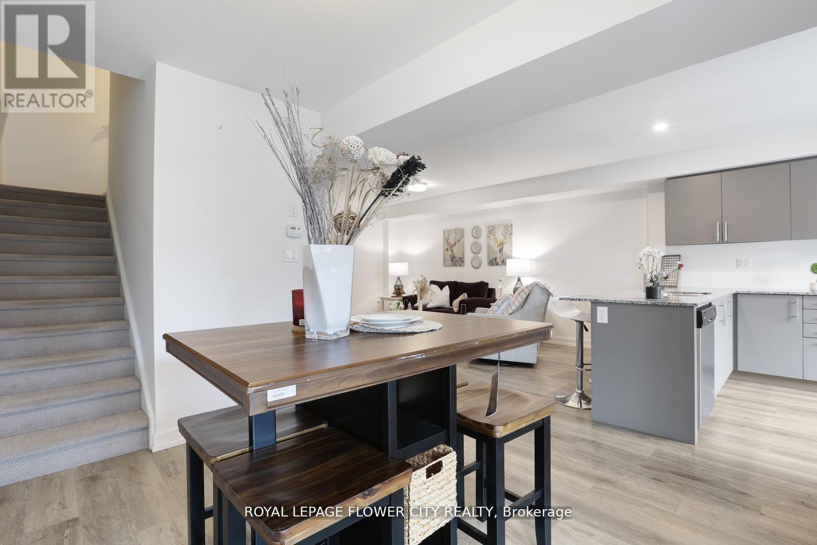 #16 205 WEST OAK TRAIL - 8