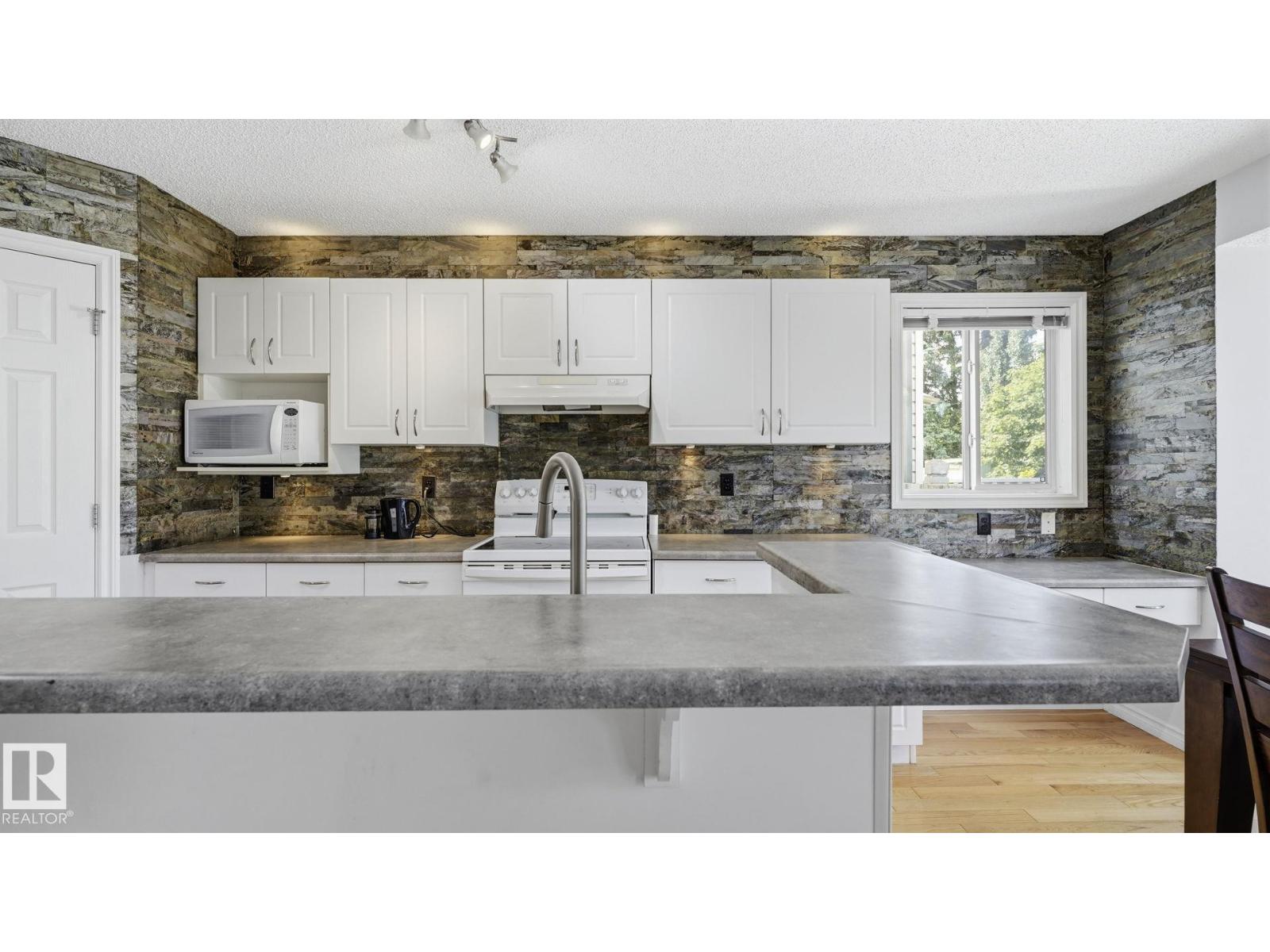 3591 MCLEAN CR SW — photo 7