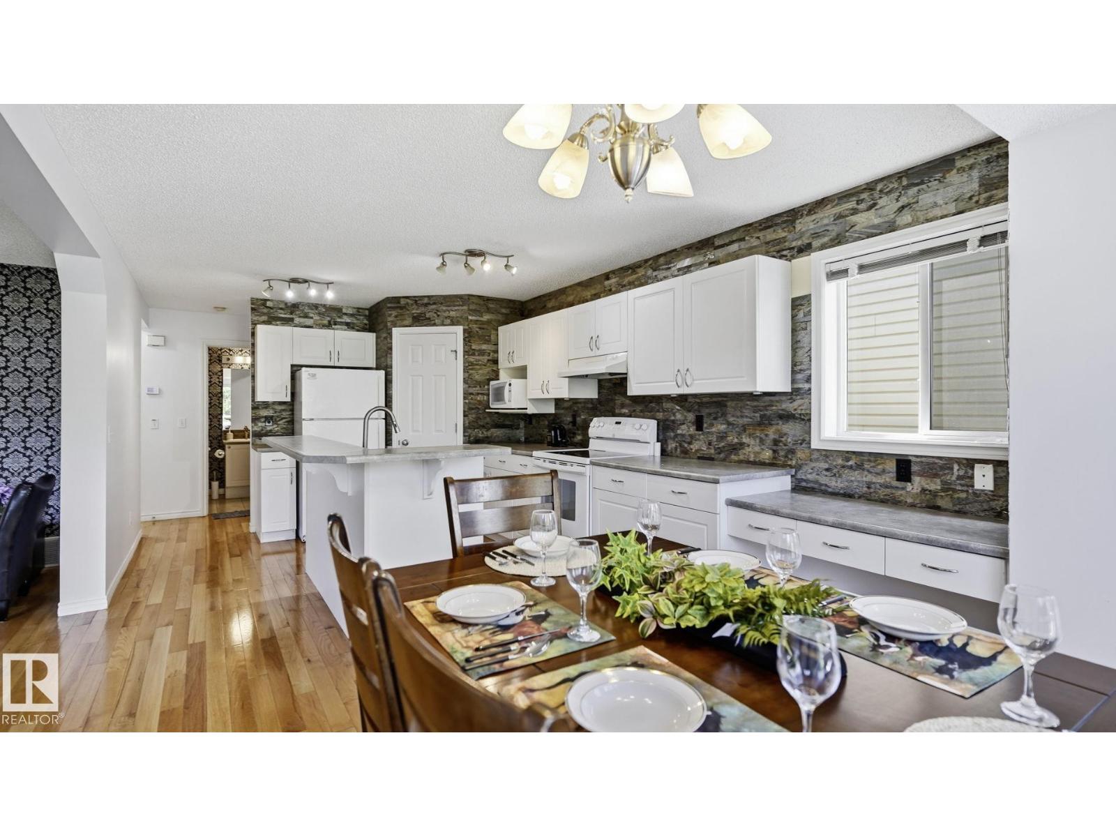 3591 MCLEAN CR SW - 13