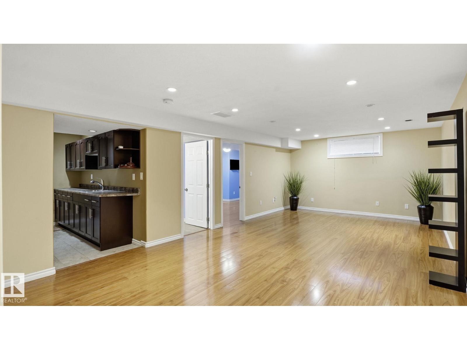 3591 MCLEAN CR SW - 33