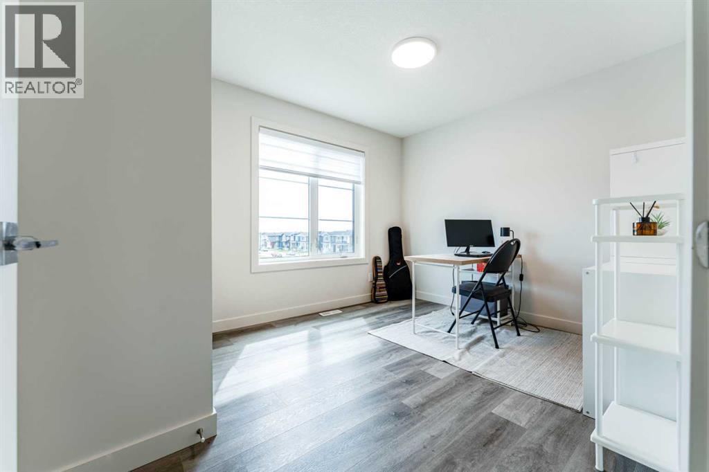 64 Waterford Terrace - 32