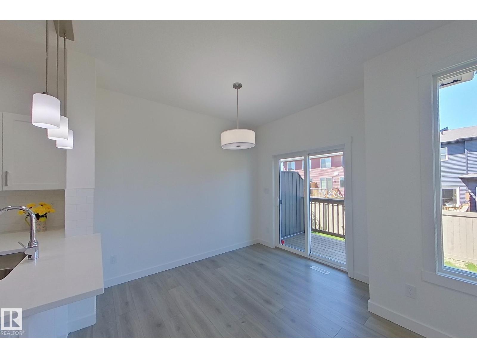 #54 2710 66 ST SW - 11