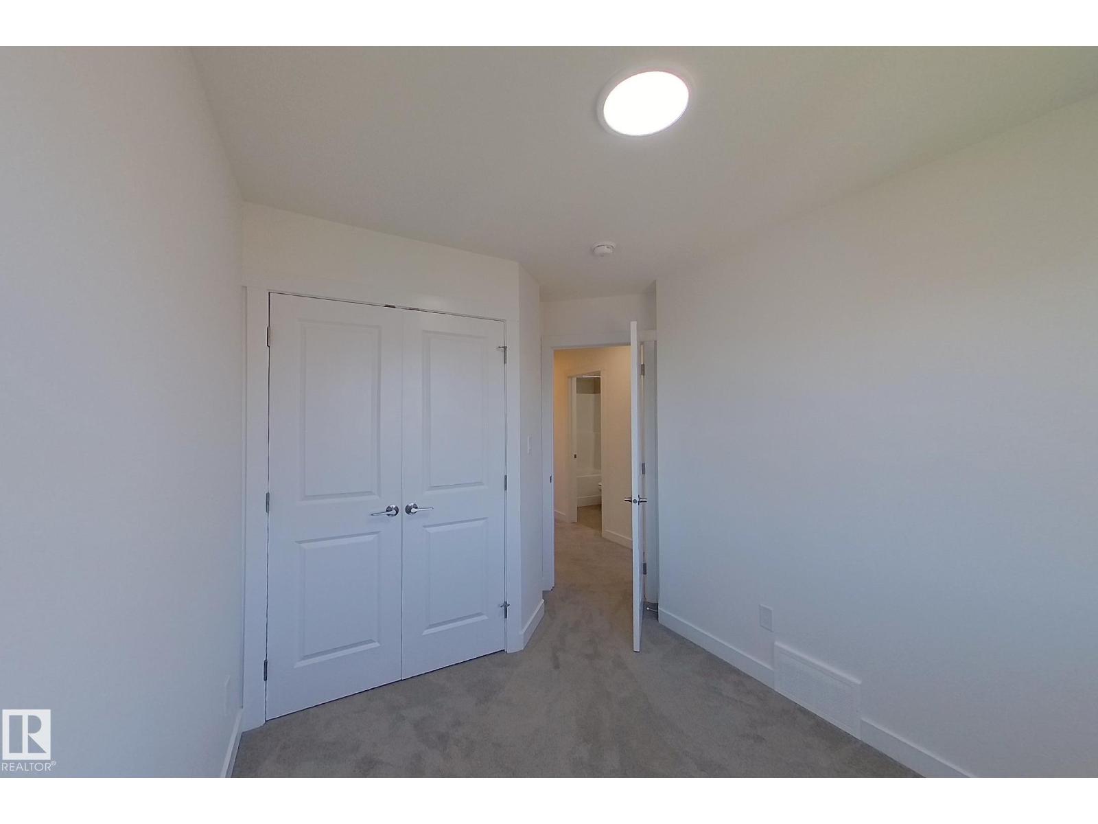 #54 2710 66 ST SW - 16