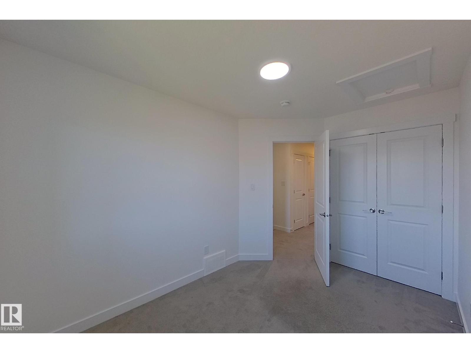 #54 2710 66 ST SW - 18