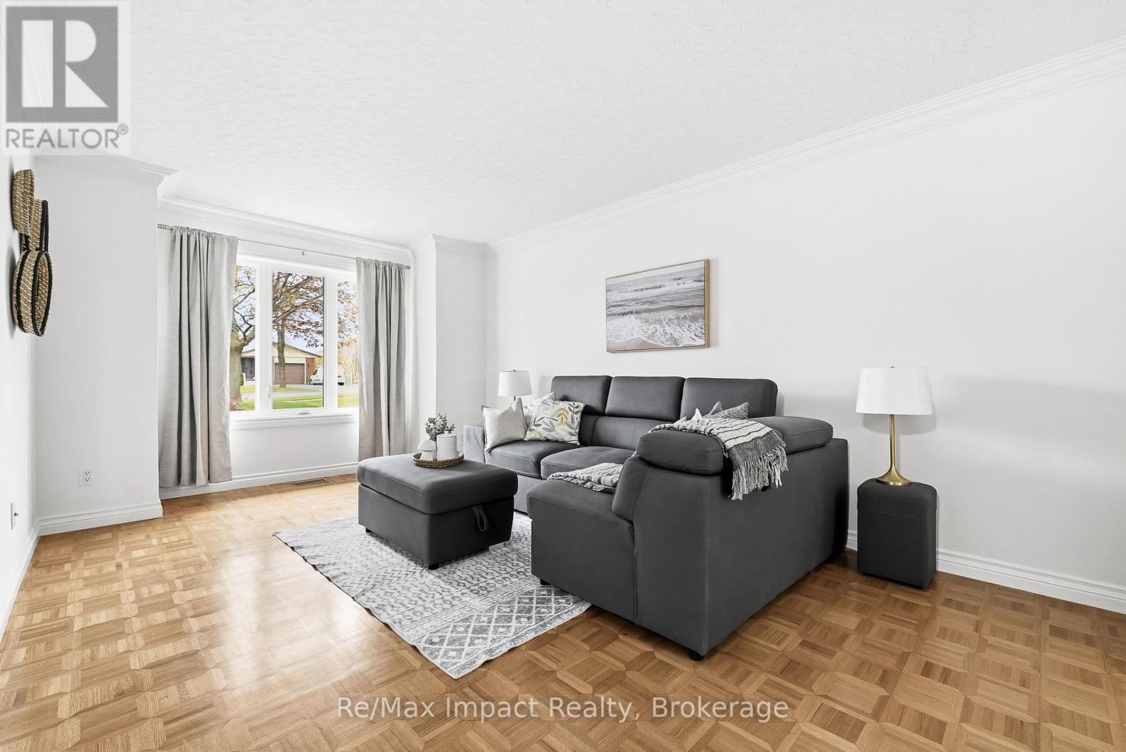 293 BLUE HERON DRIVE - 4
