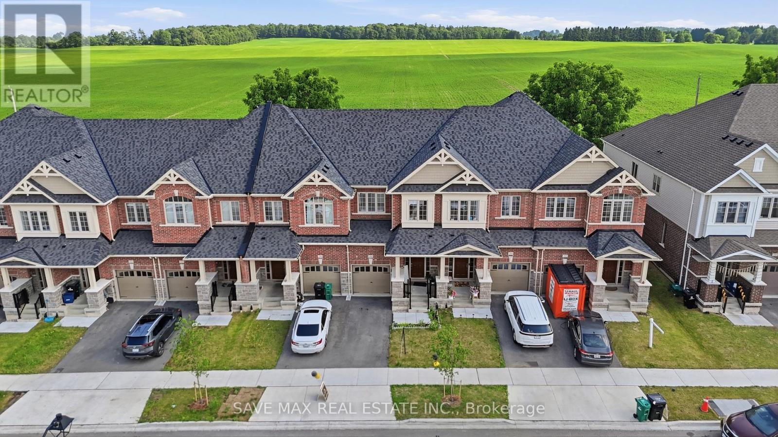216 BROADACRE DRIVE - 2