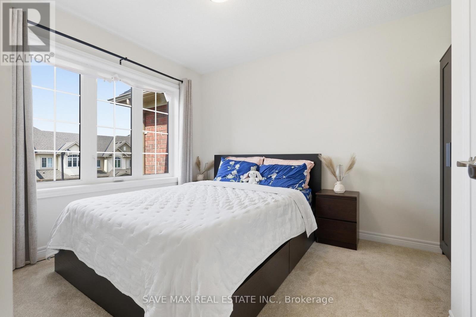 216 BROADACRE DRIVE - 30