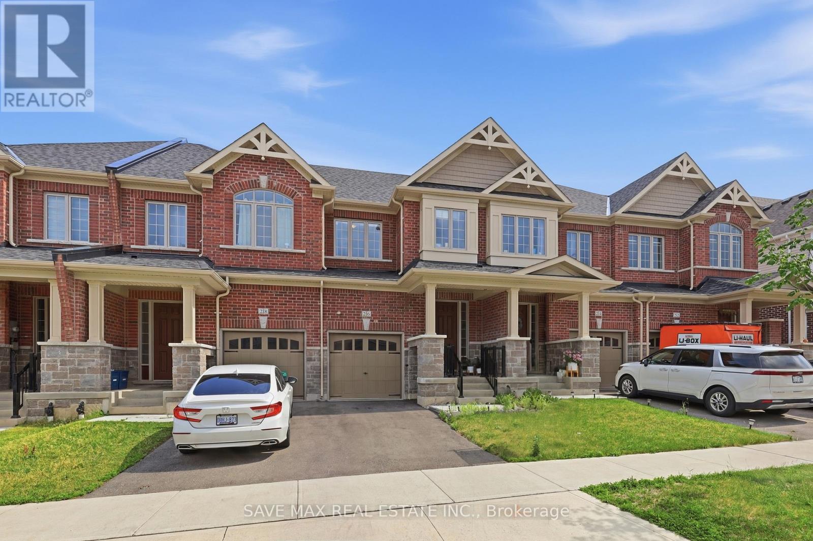 216 BROADACRE DRIVE - 3