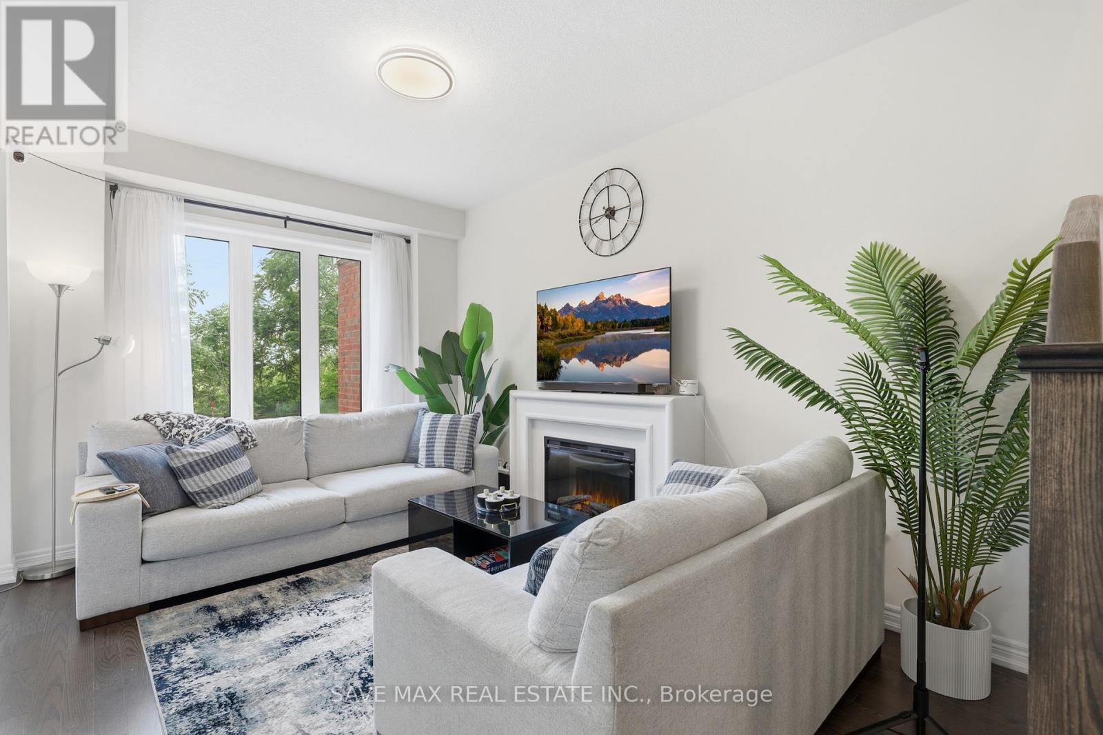 216 BROADACRE DRIVE - 7