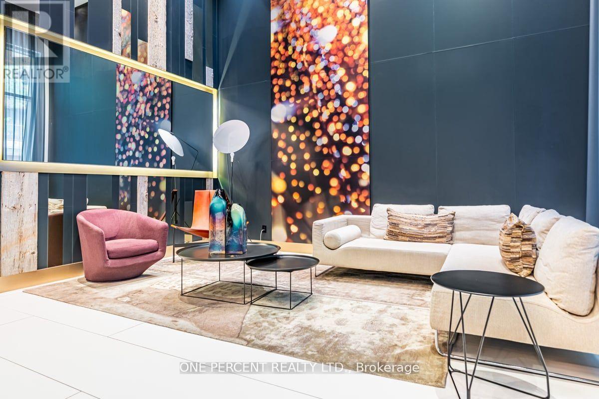 #426 30 NELSON STREET - Image 23