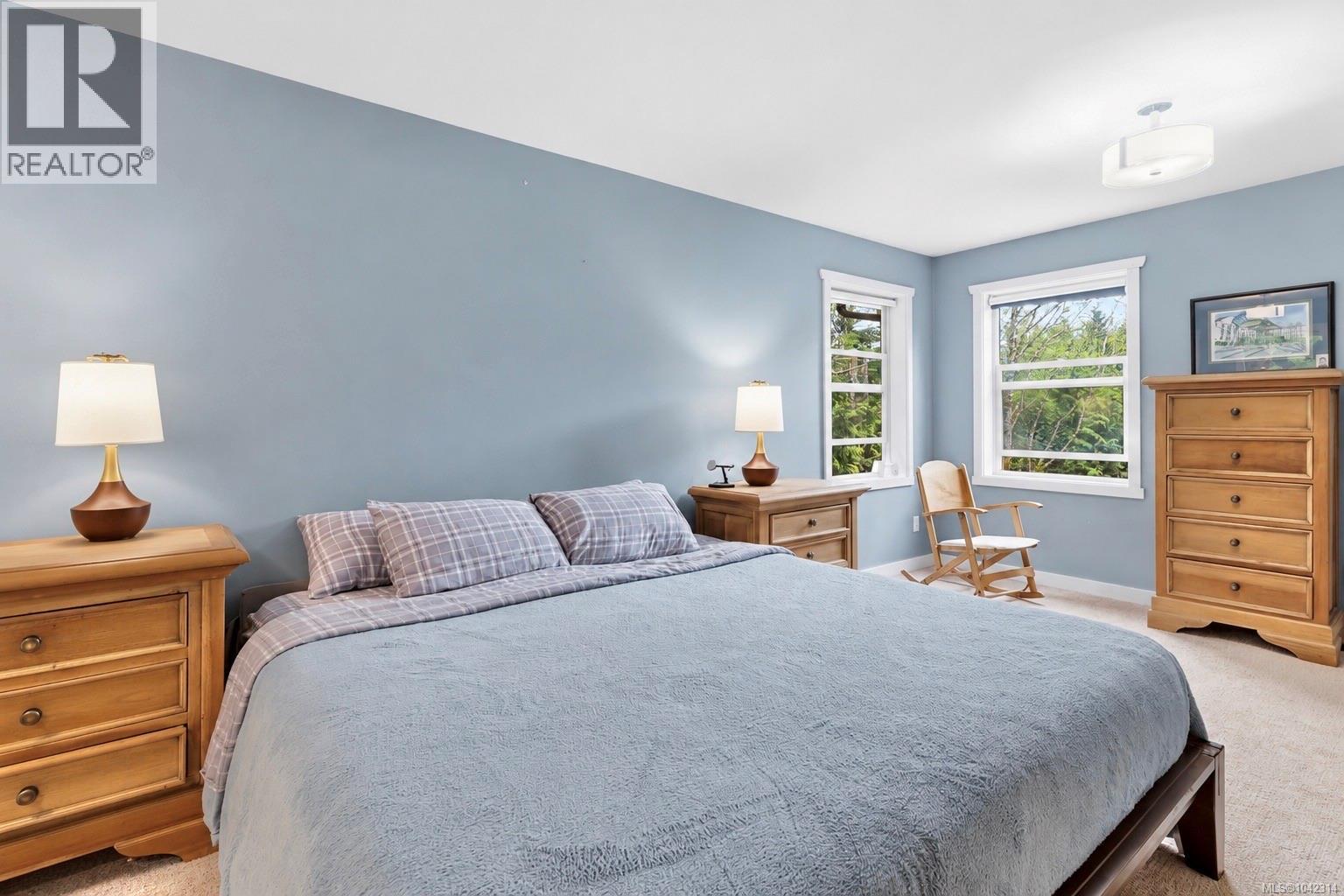 1302 Victoria Rd, Ucluelet