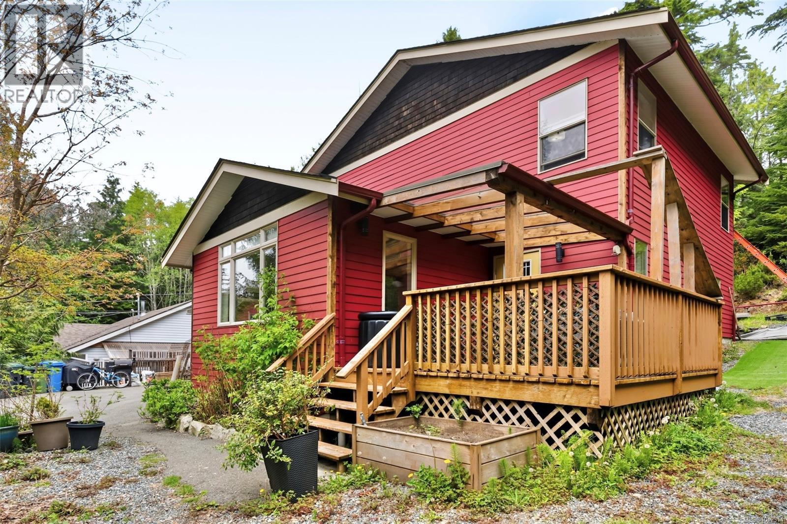 1302 Victoria Rd, Ucluelet