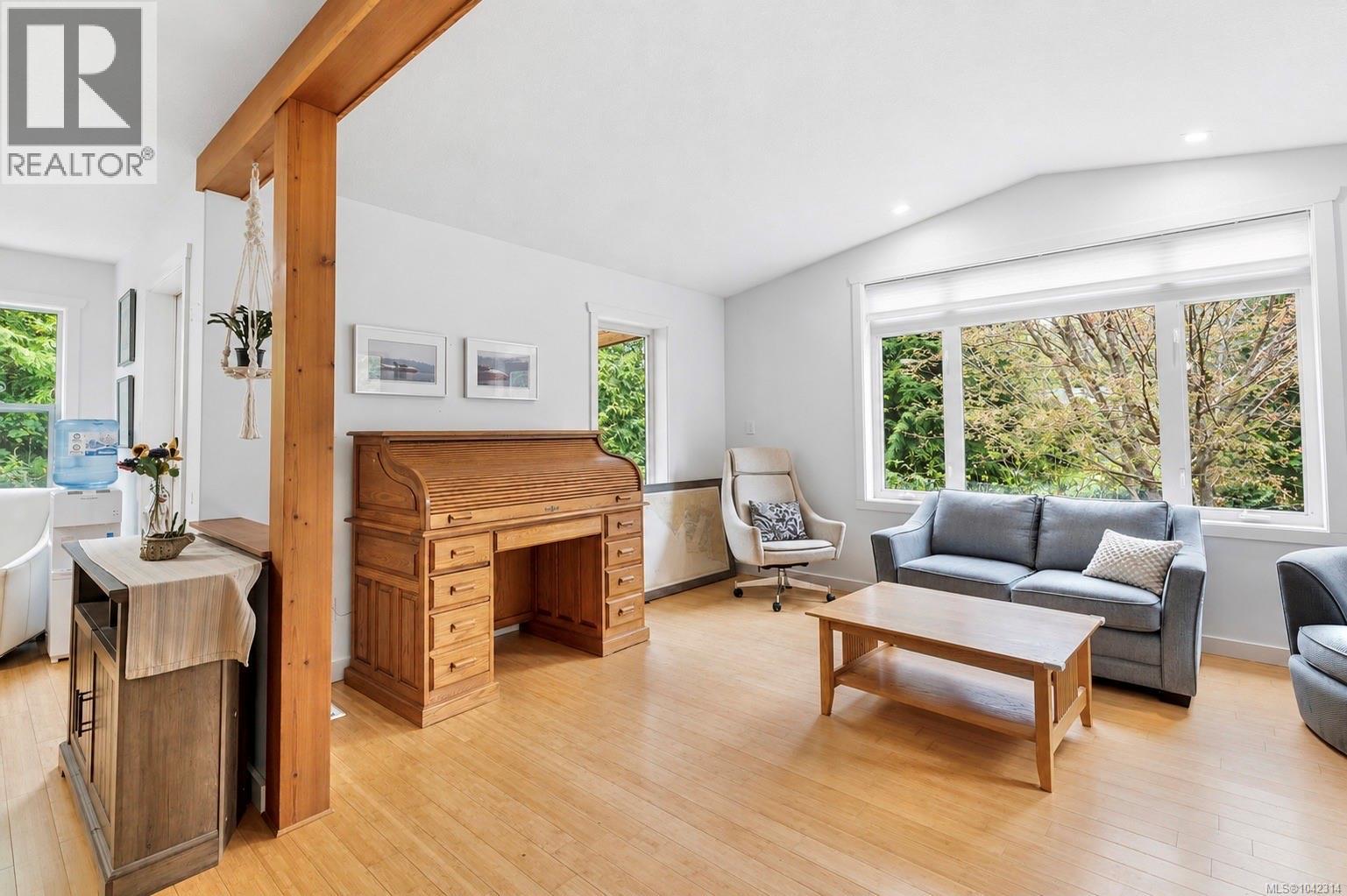 1302 Victoria Rd, Ucluelet