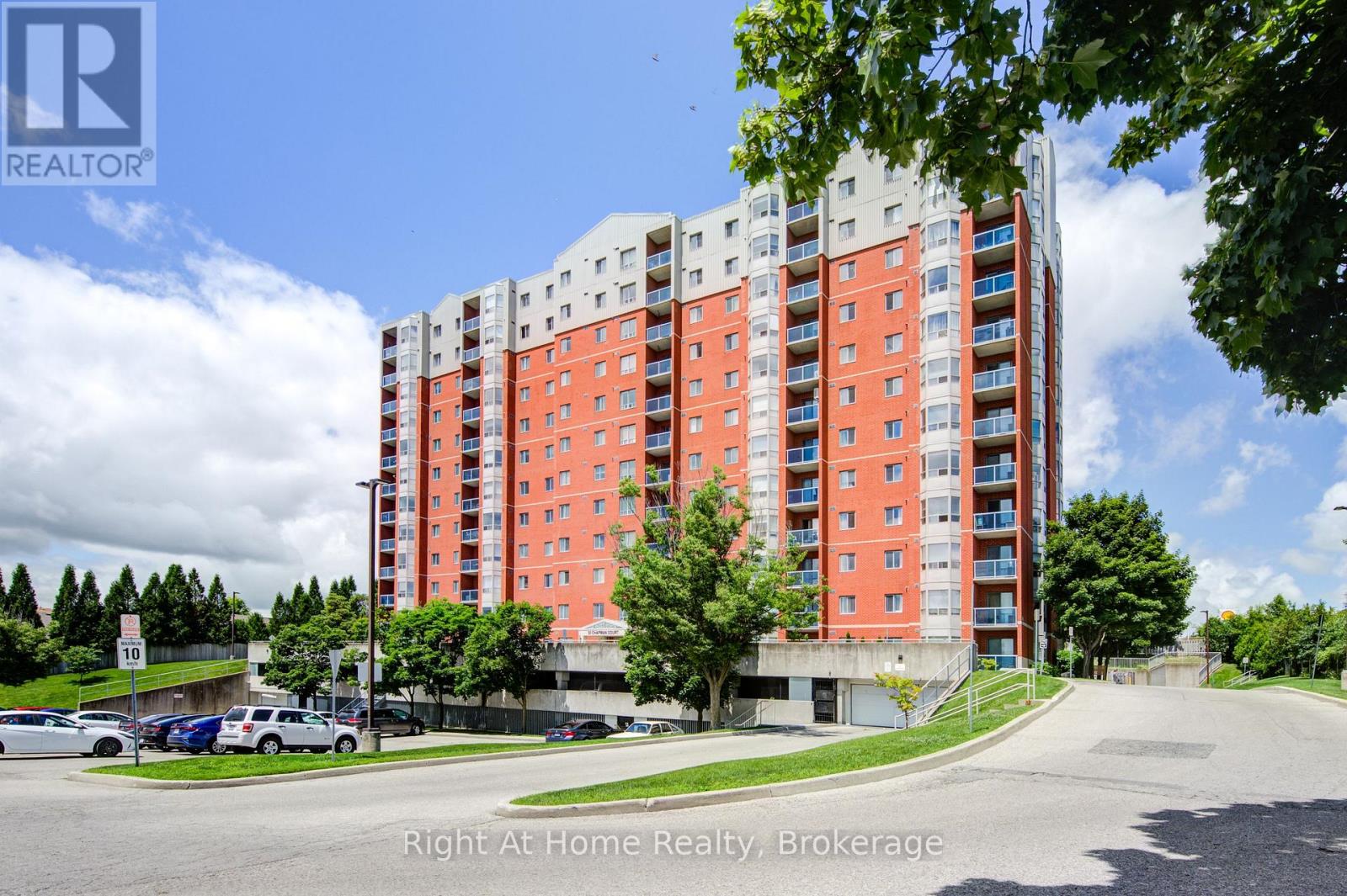 1104 - 30 CHAPMAN COURT, London North (North I)