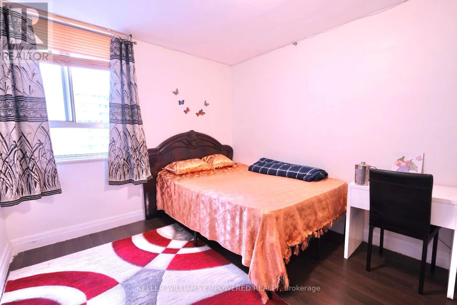 #2603 1 MASSEY SQUARE - 5