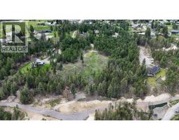 2140 22nd Street, Invermere, BC V0A1K4 Photo 10