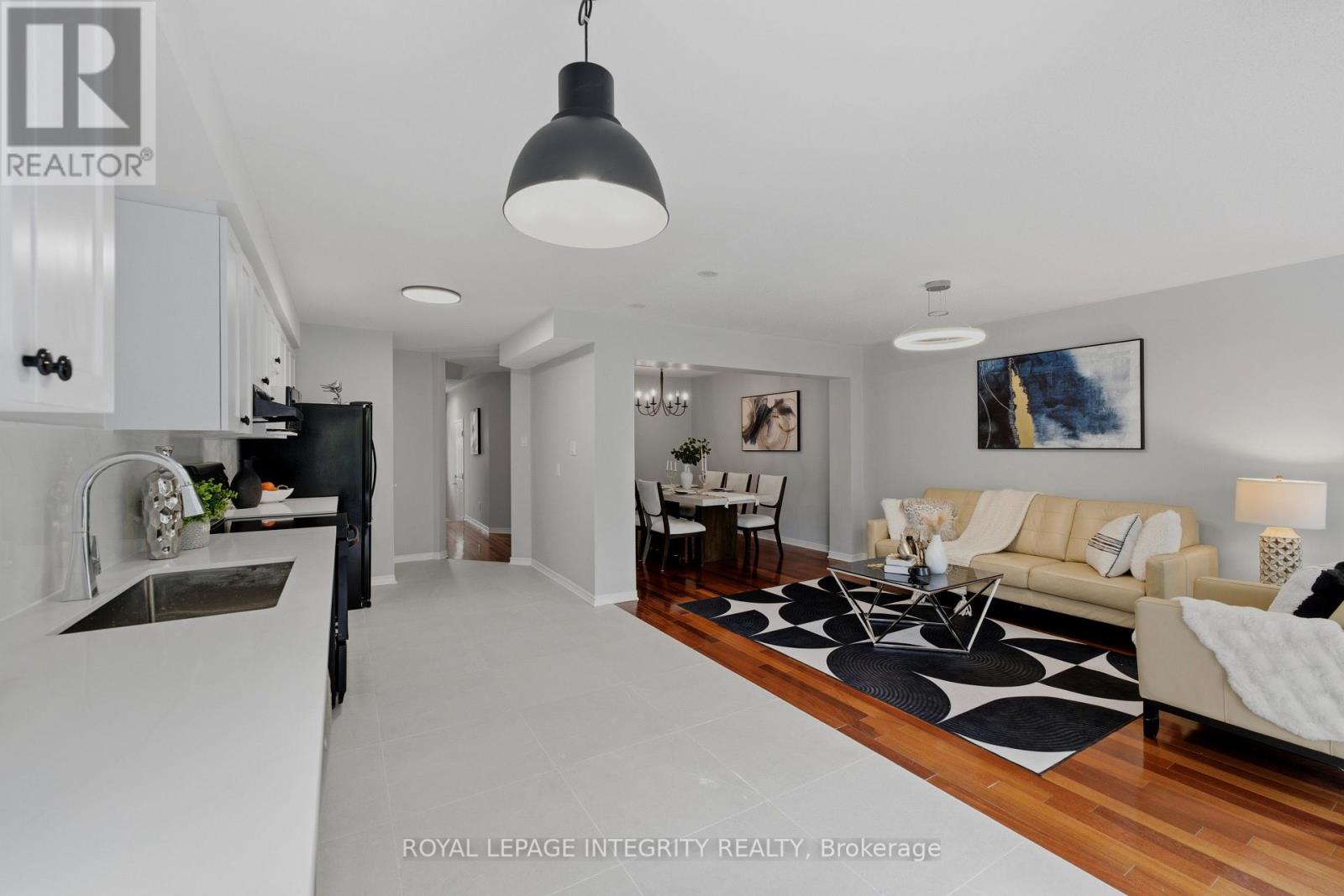 3 Bed, 3 Bath House for Sale in Ottawa – 160 DEERCROFT AVENUE, Ottawa – MLS# X13524788 - Image 9