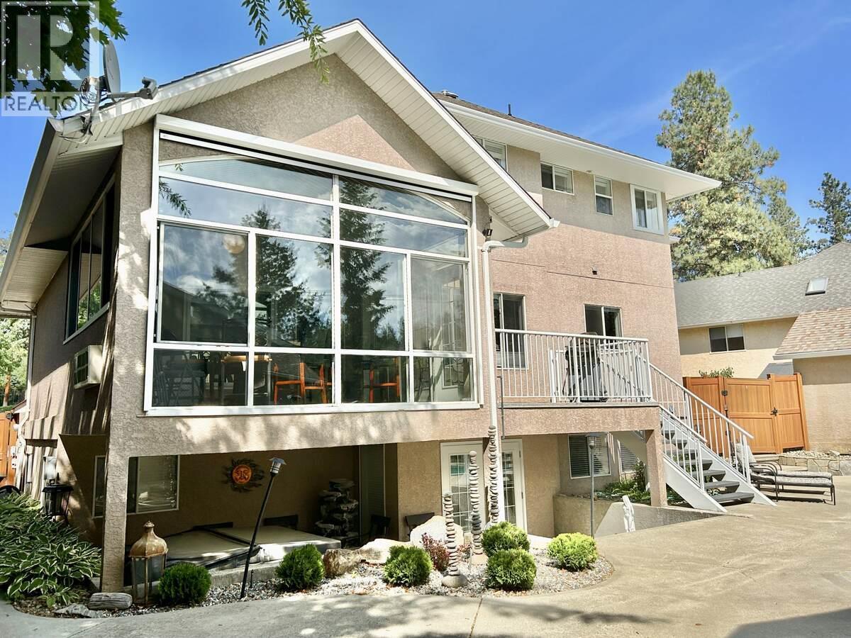 3911 Lakevale Place - 3