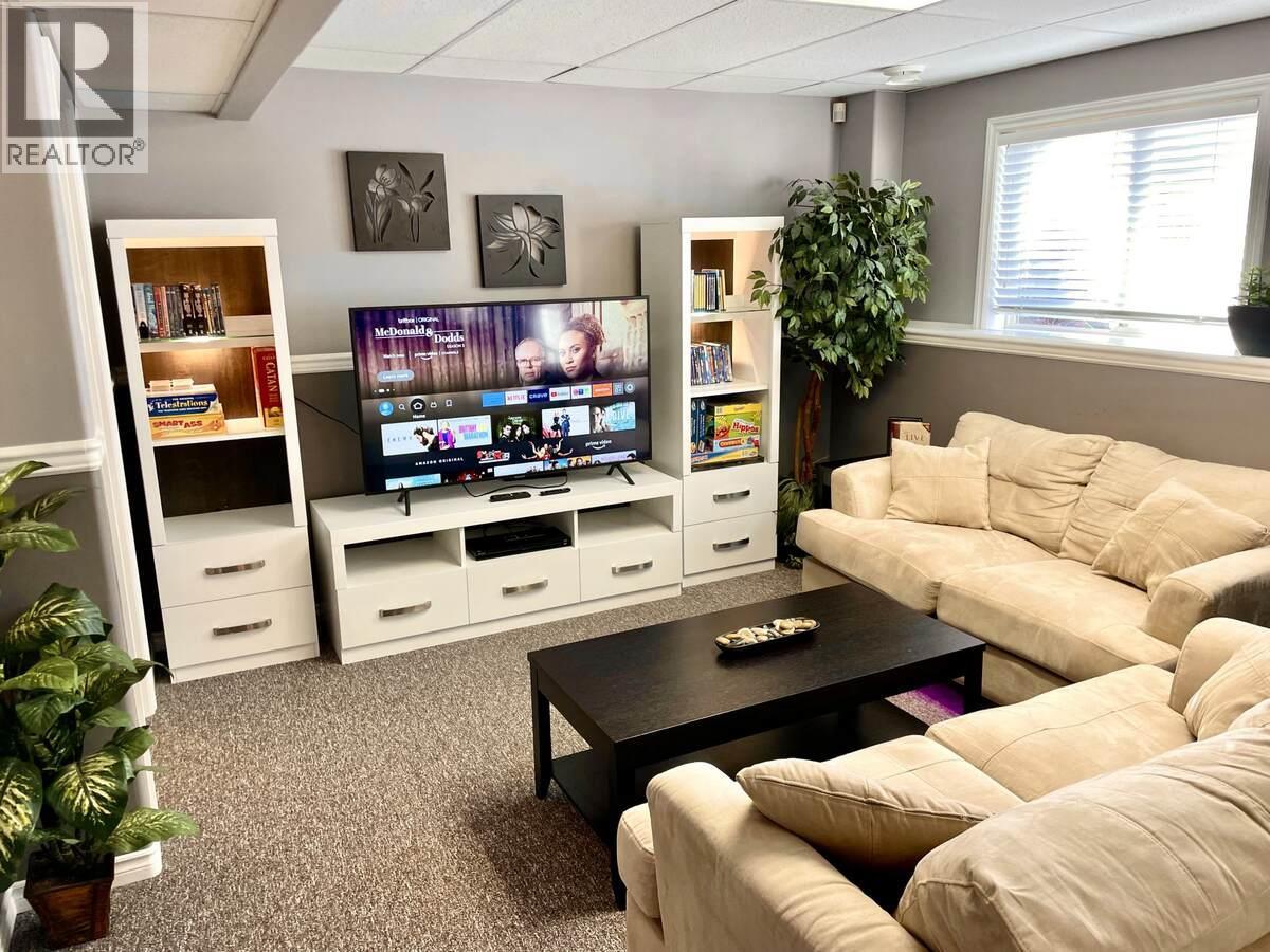 3911 Lakevale Place - 37