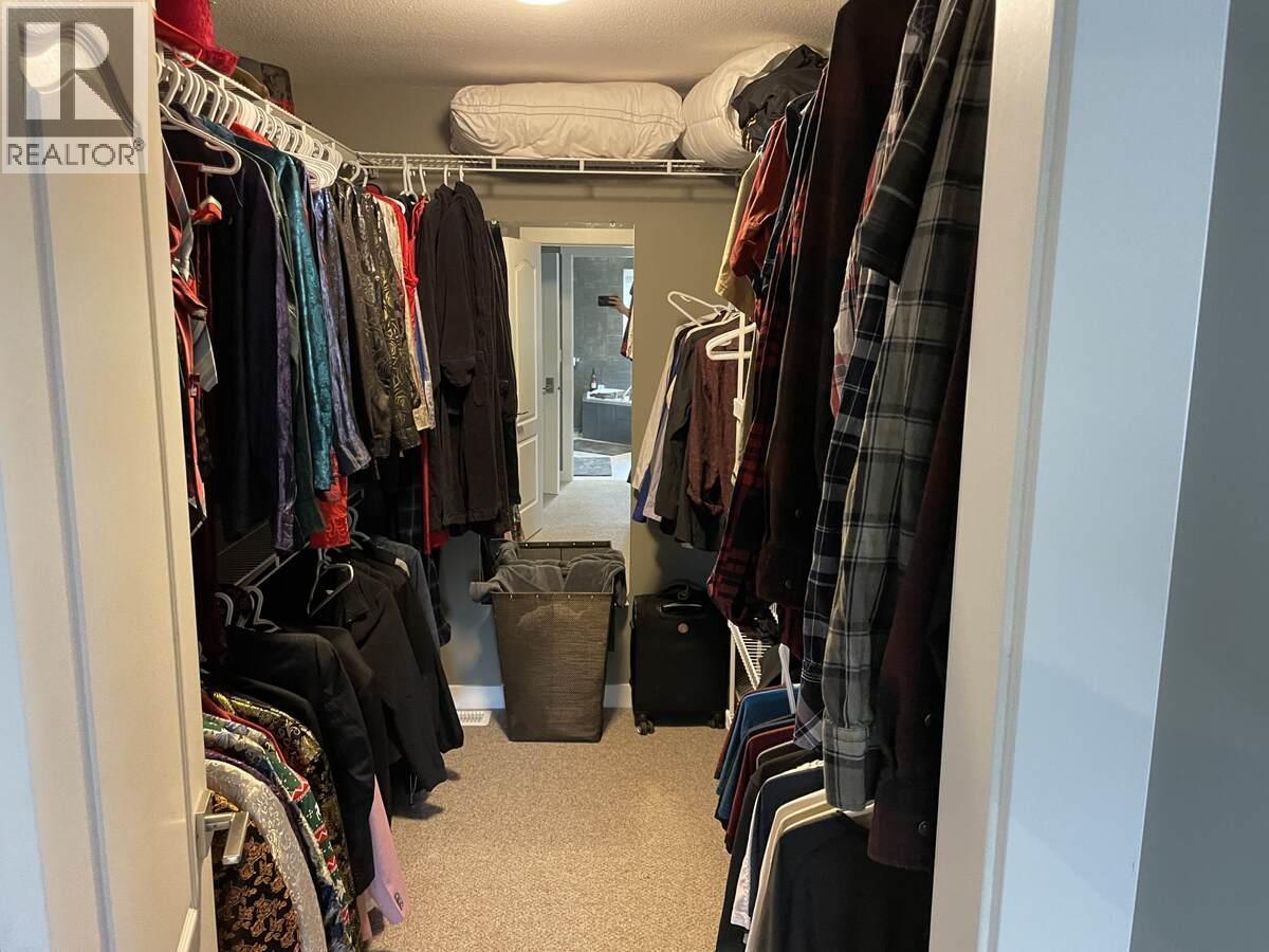 3911 Lakevale Place - 29
