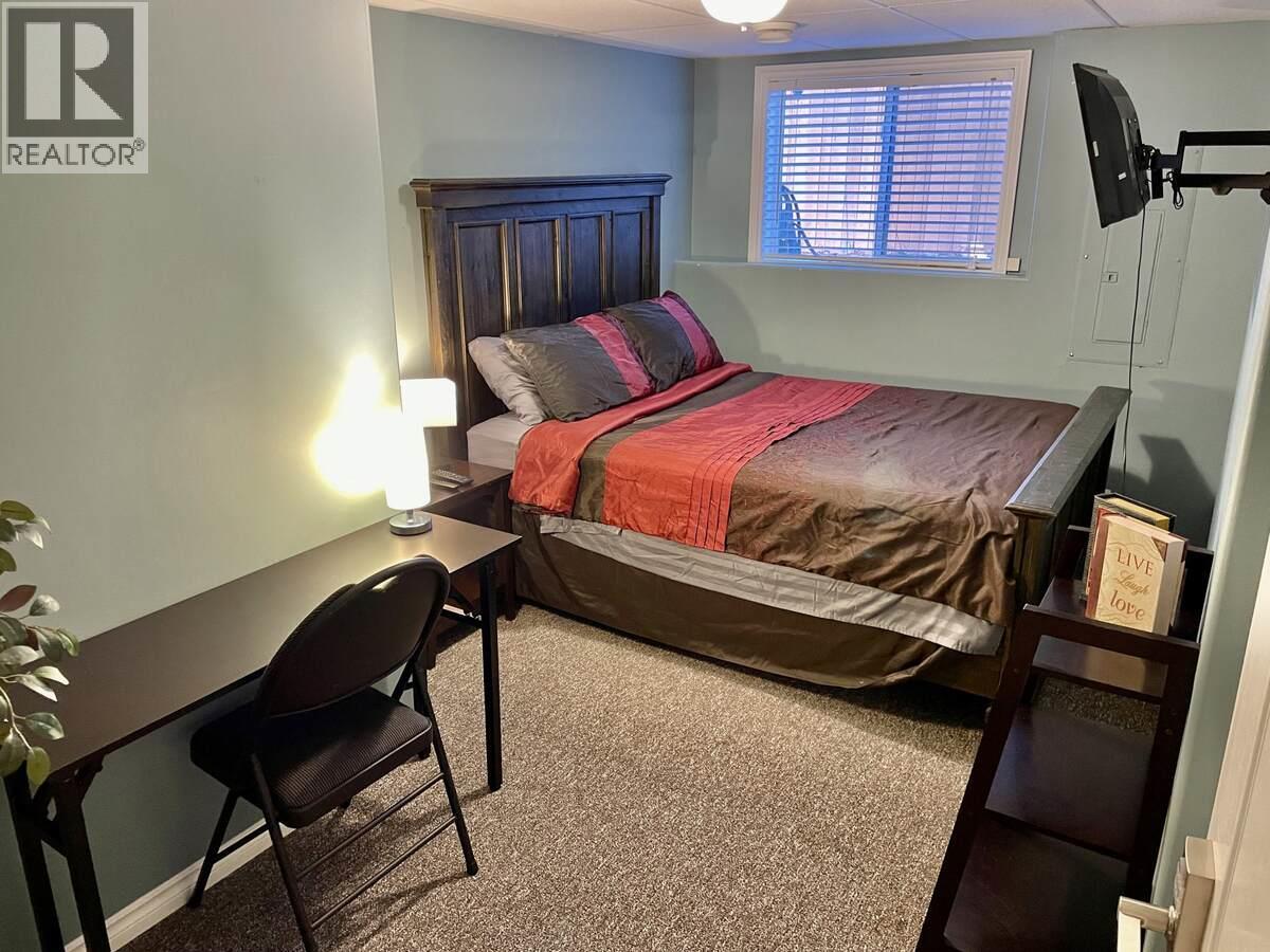 3911 Lakevale Place - 44