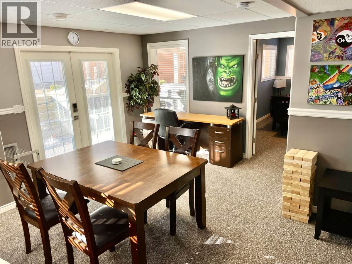 3911 Lakevale Place - 38