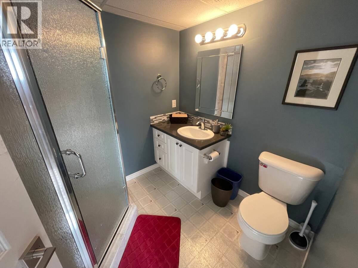 3911 Lakevale Place - 41