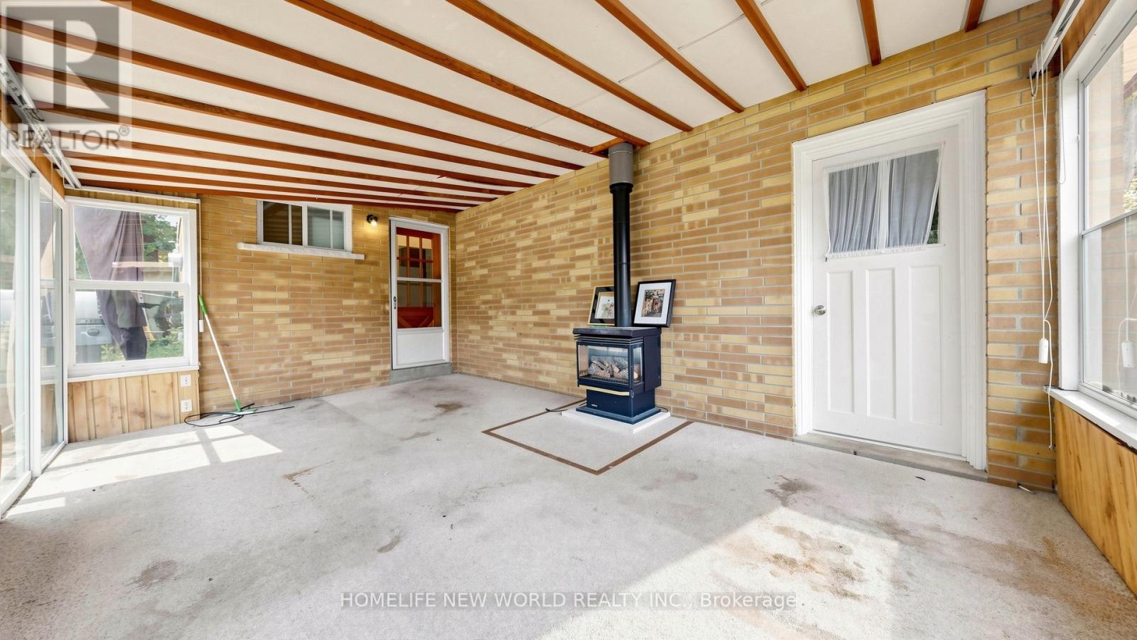 7 CALLAHAN ROAD - 31