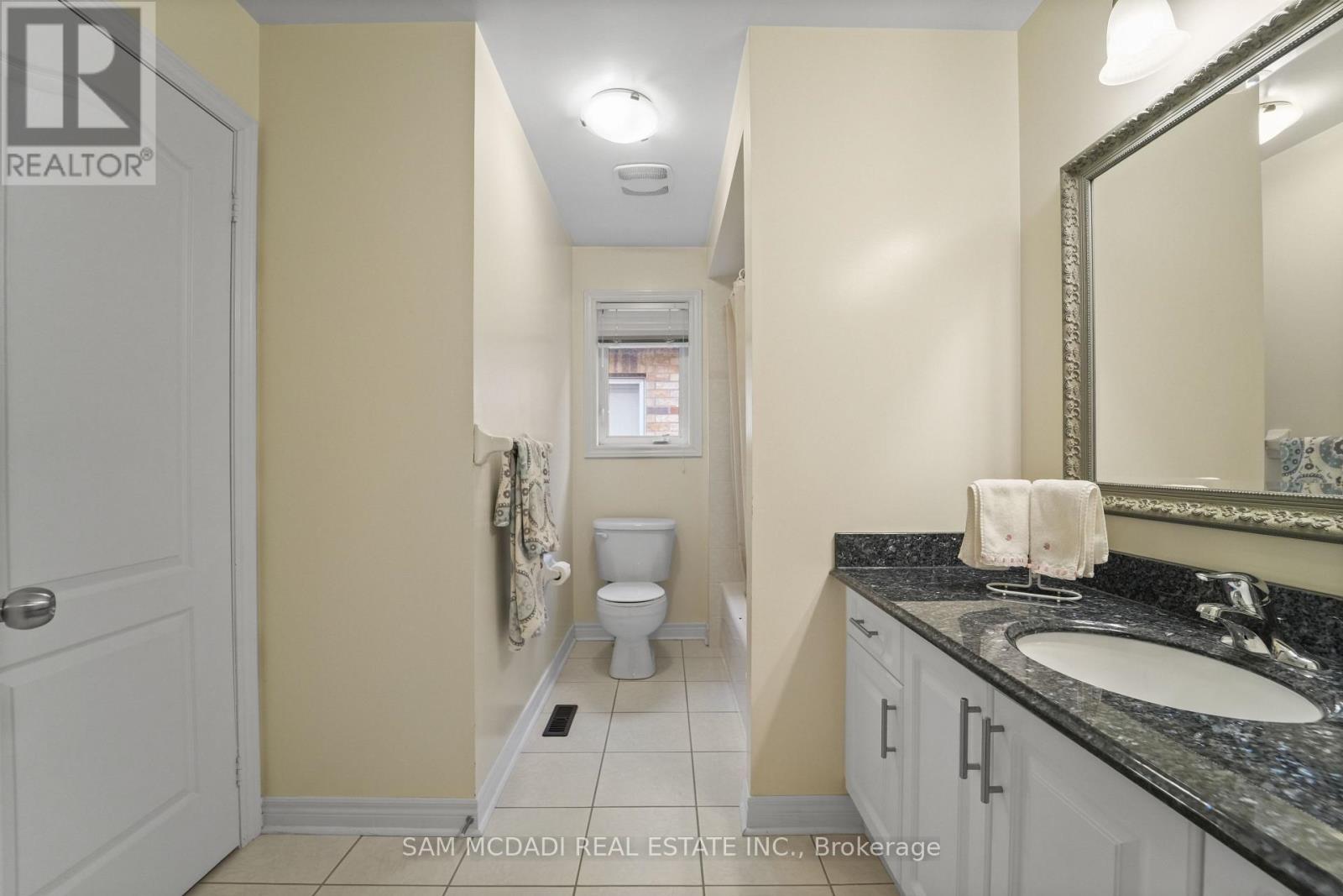 3352 ERIN CENTRE BOULEVARD - 21