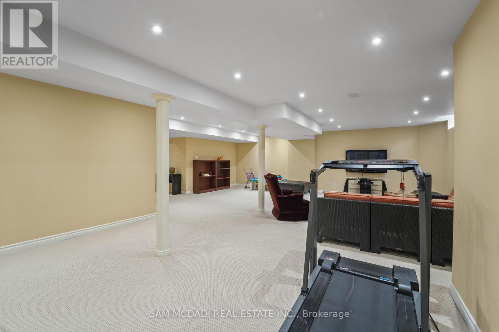 3352 ERIN CENTRE BOULEVARD - 31
