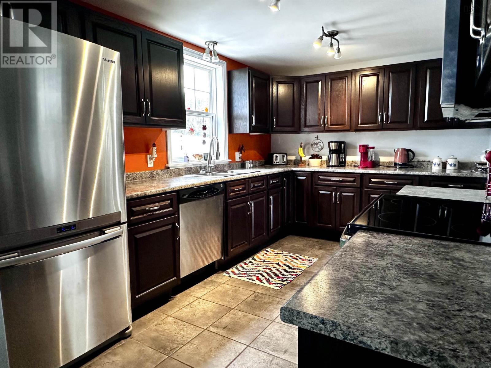 8872 Kempt Head Road - 10