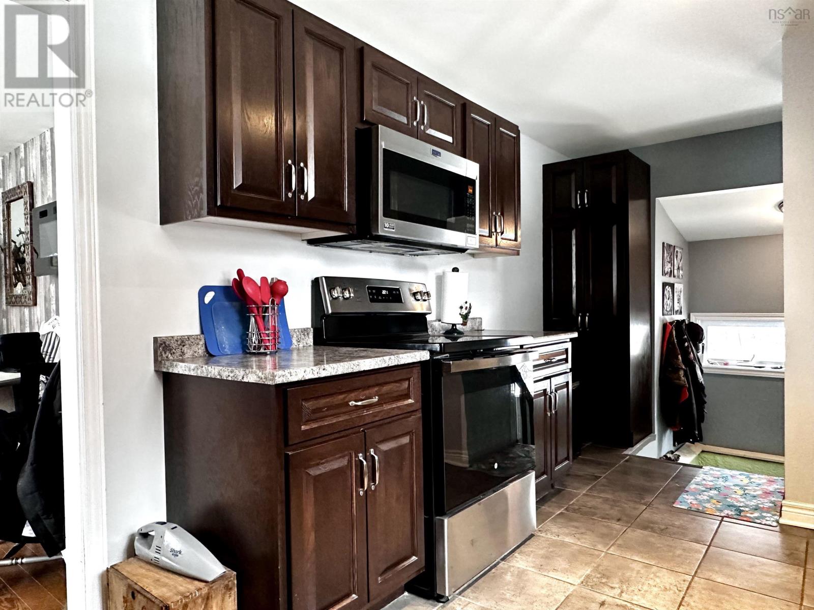 8872 Kempt Head Road - 13