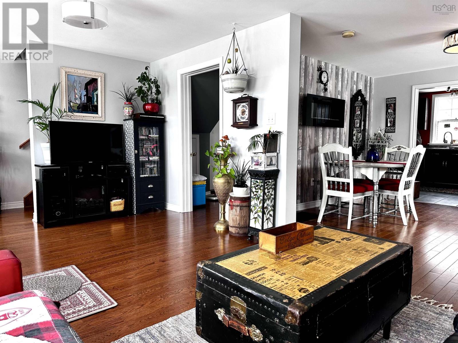 8872 Kempt Head Road - 21