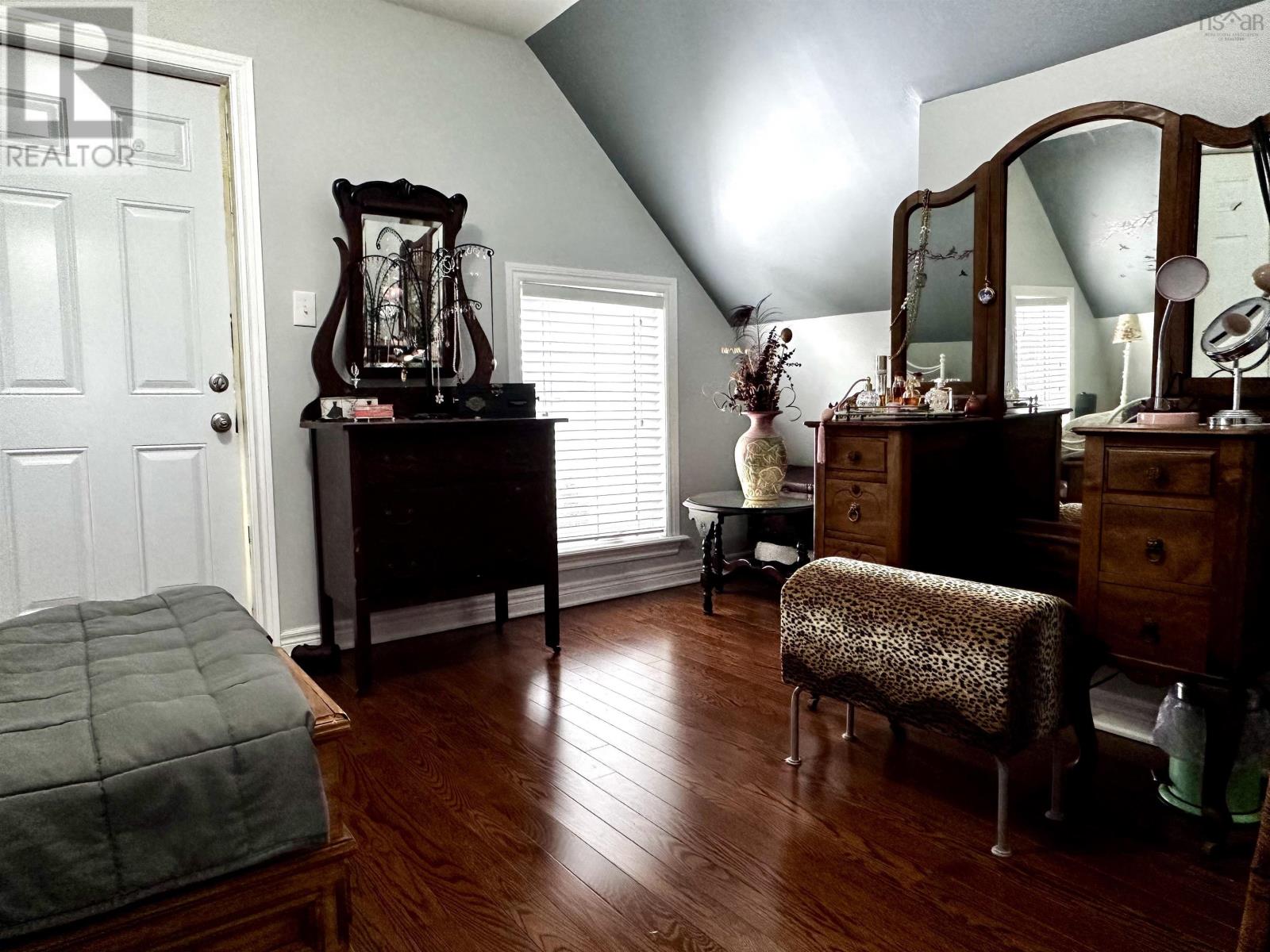 8872 Kempt Head Road - 39